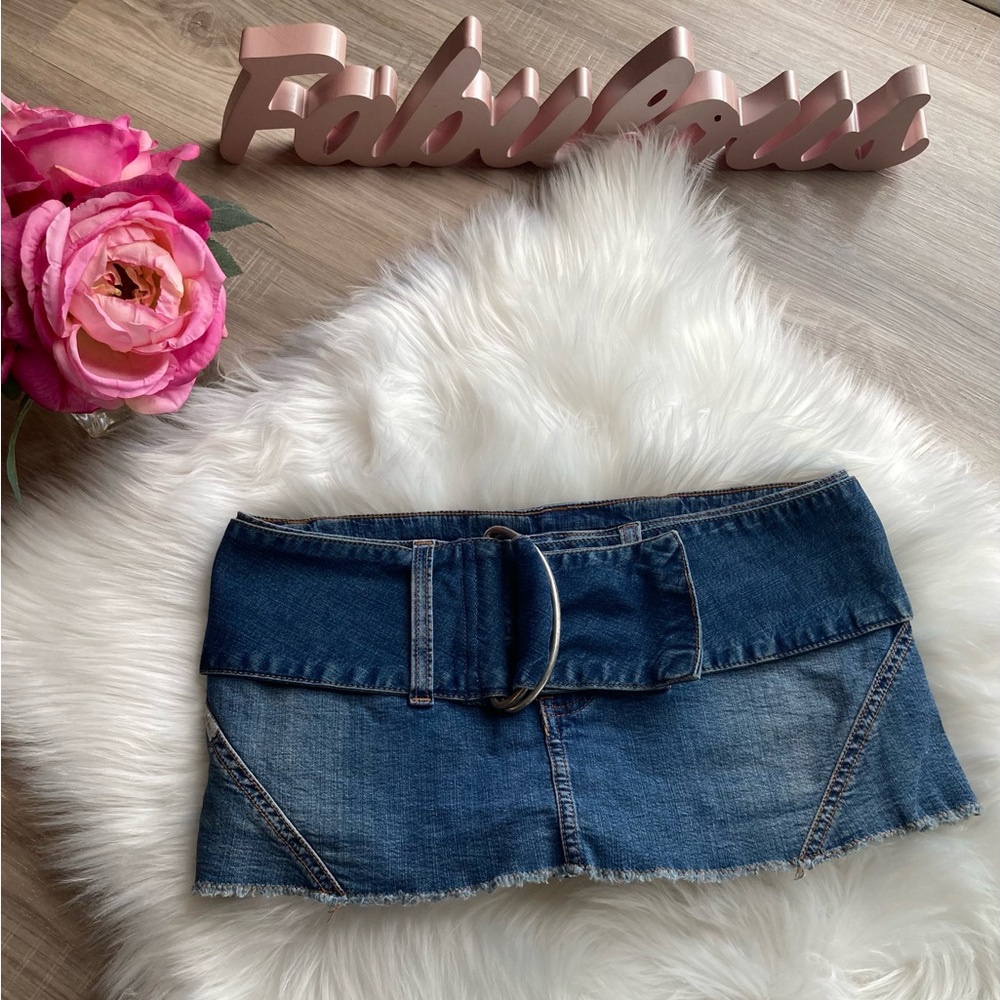 Hollister Blue Denim Low Rise Rare Vintage Belted Mini Skirt Skort Size 3